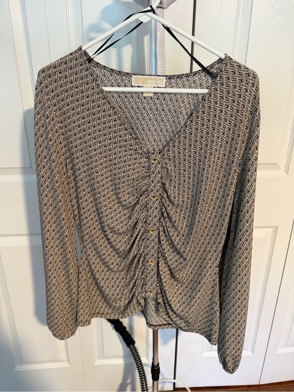 Michael Kors Black & White Geometric Ruched Button-Front Blouse
